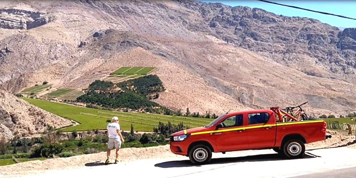 21 Helge-Pedersen starts his inspection in Elqui Valley