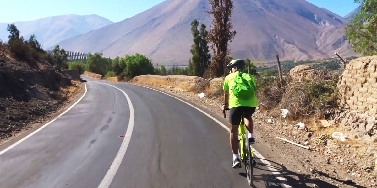 47 Hector cycling in Elqui Valley